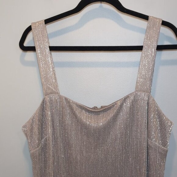 Laura Plus Shimmery Metallic Formal Dress Sleeveless Stretchy Champagne Wedding - Picture 2 of 11